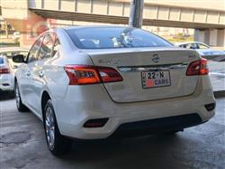 نيسان سيلفي